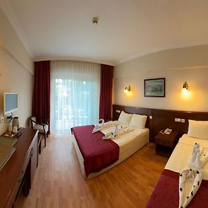 Zimmer mit zwei Einzelbetten